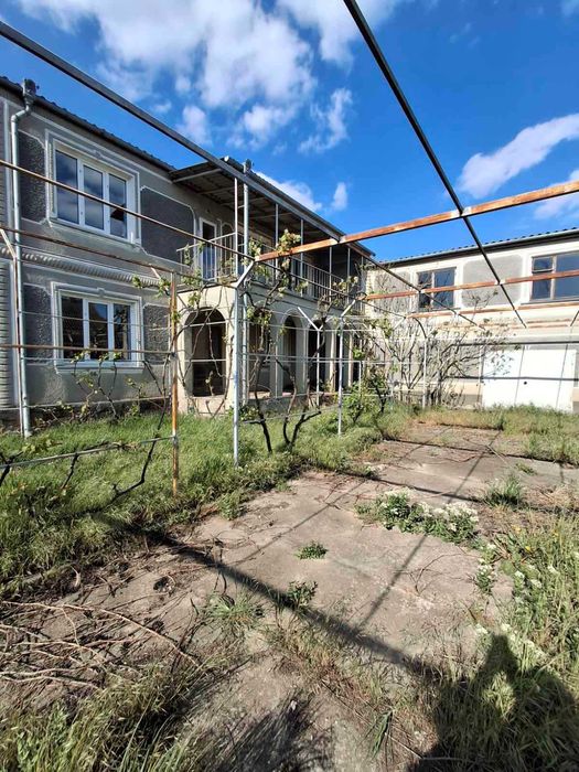 (13) Продам новий 2-поверховий будинок в с. Барабой