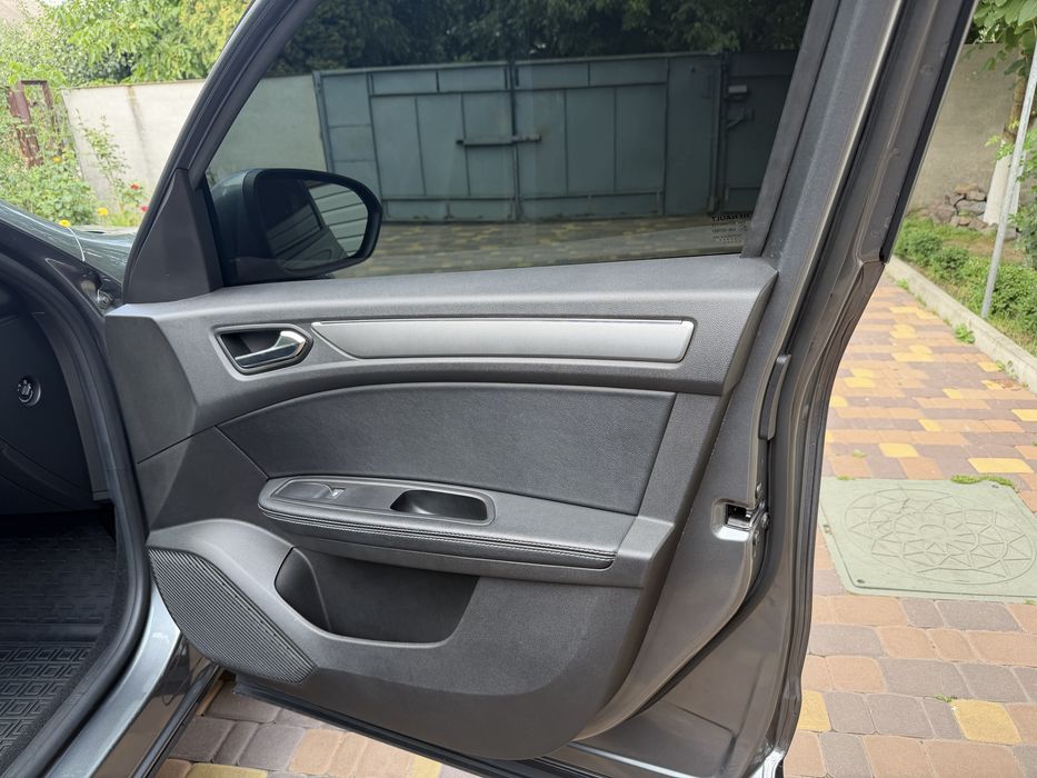 Продам Renault Akrana 2021 автомат