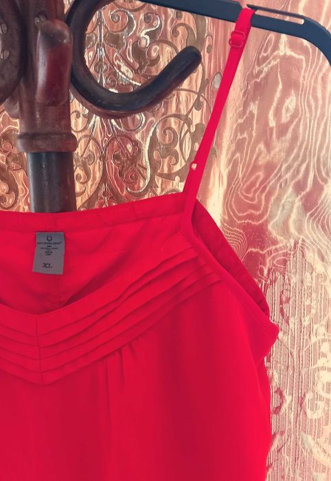 Bluzka Vero Moda  na regulowanych ramiączkach roz. XL