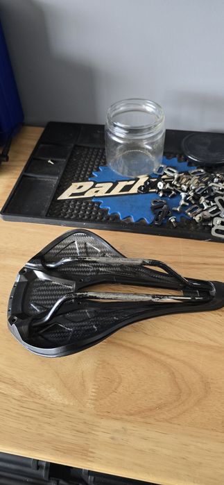 Specialized Power Pro 142mm carbono