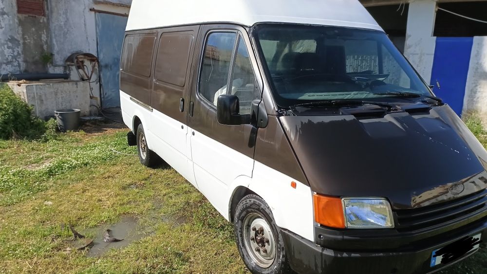 Ford Transit teto alto