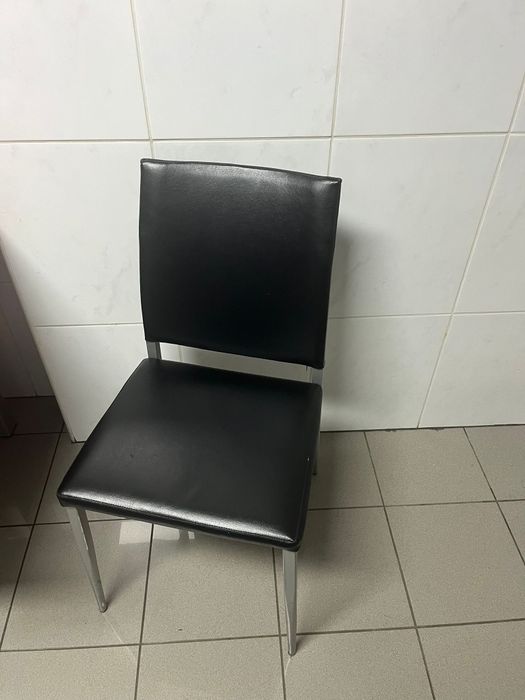 Mesa de cozinha + 4 cadeiras