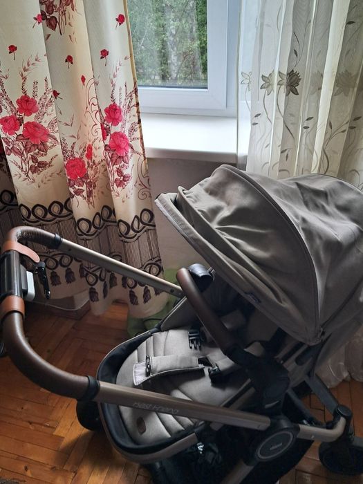 Продам коляску 2 в 1 shicco