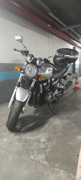 Suzuki 1400 GSX "a rainha das muscle bikes"