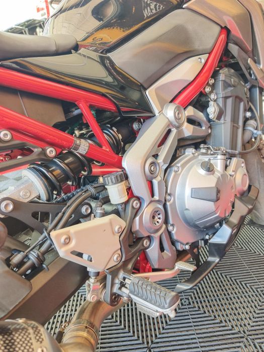 Kawasaki z900 akrapovic