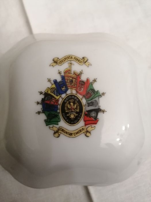 Caixa-multiusos da Brigada Paracaidista