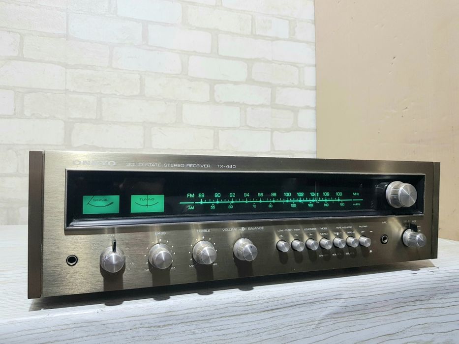 FM/AM Стерео ресивер/підсилювач Onkyo TX-440 2x100Вт б/у з  Німеччини