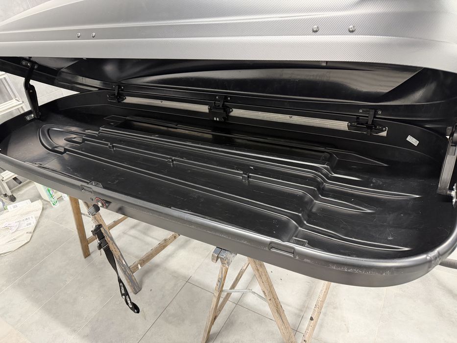 Bagażnik dachowy Box Thule Pacific 780