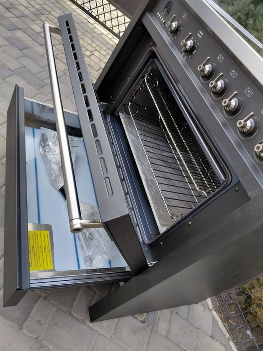 Варочный центр плита Smeg ( spa 42016 )  90см. Индукционная Италия