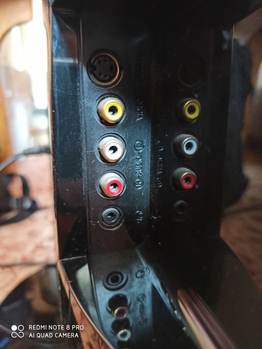 Sprzedam monitor z wbudowanym tv