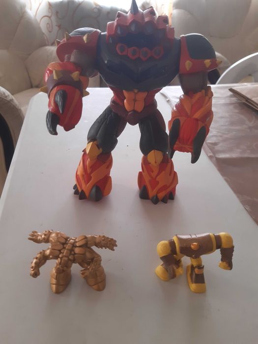 Conjunto Gormiti: Castelo + 46 figuras