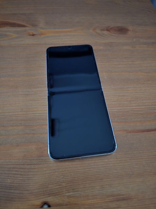 Samsung Galaxy Z Flip 5