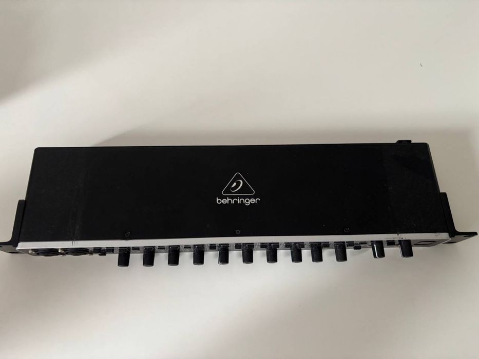 Аудіокарта Behringer U-Phoria UMC1820