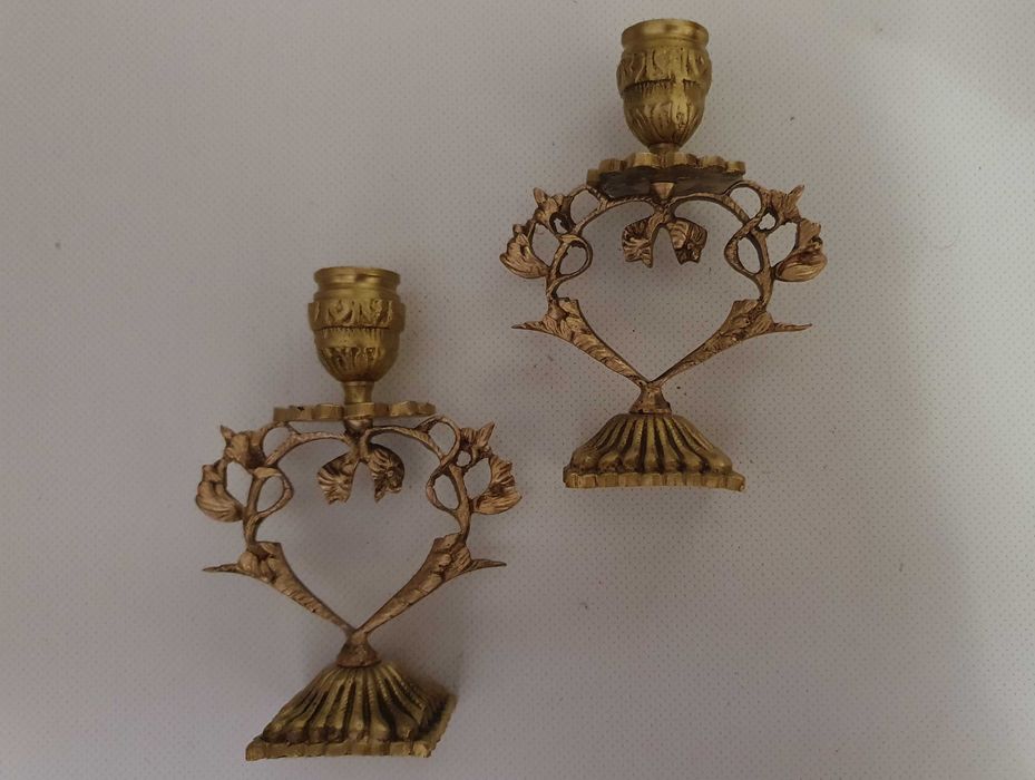 2 Belíssimos Castiçais / Candelabros, baixo relevo - anos 50