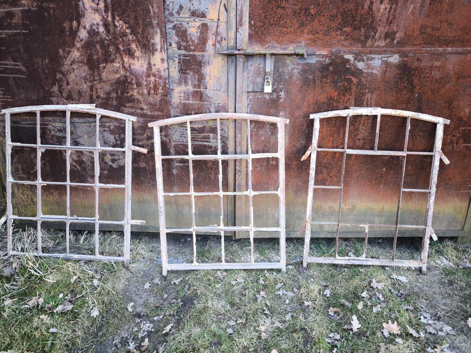 *** Okna 3 sztuki  żeliwne łukowe krata witraż cena za 3 sztuki ***