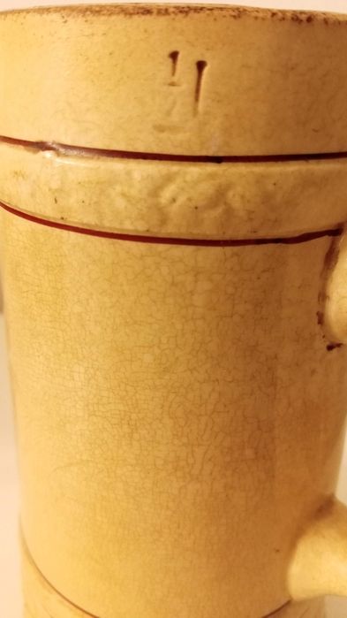 Stary kufel ceramiczny