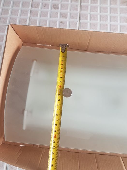 Vendo armação led com vidro fosco