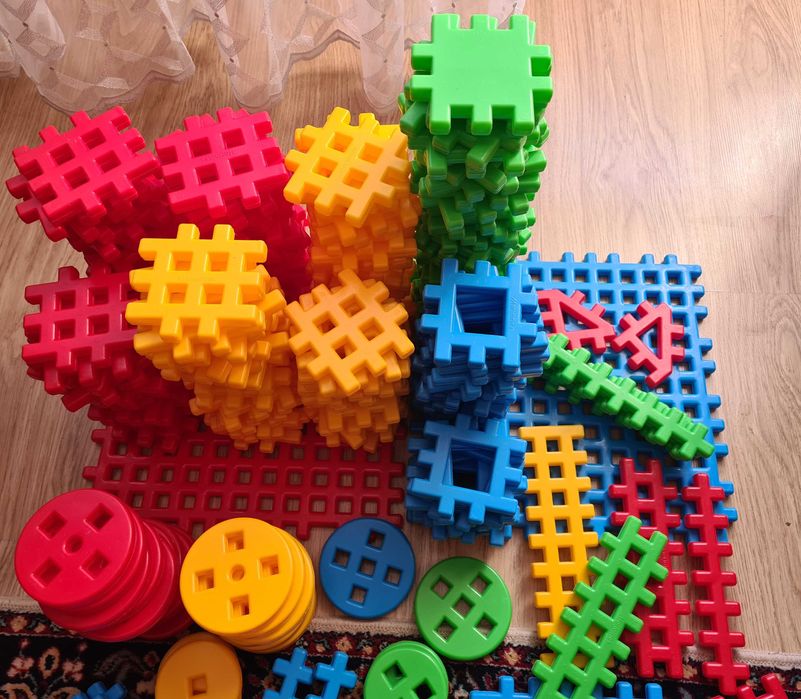 Klocki konstrukcyjne wafle Marioinex – 247 el.