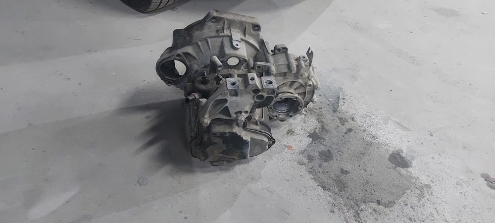 КПП Кадди LZY під ремонт