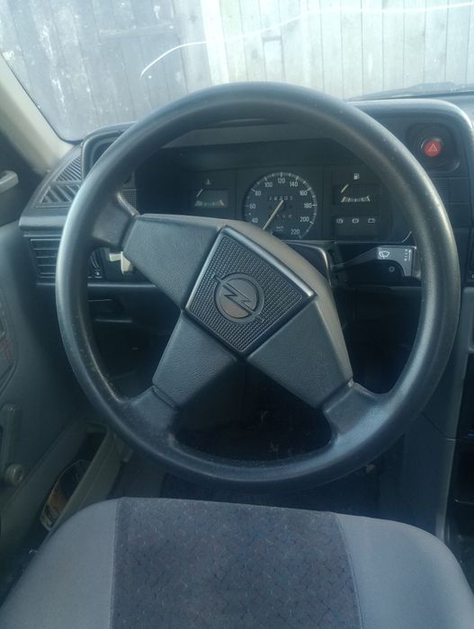 Не на ходу Opel Kadett 1.6