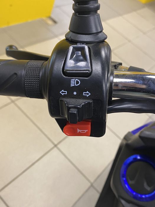 Скутер SPARK SP150S-19BN