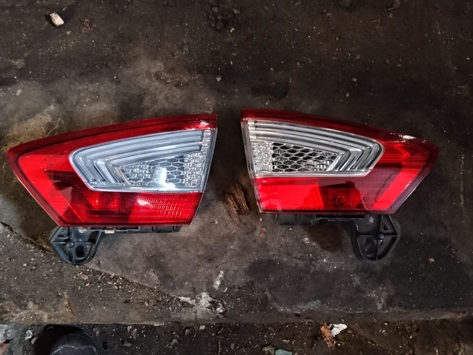 Ford Mondeo MK4 deseń lampa tył tylna lampy klapy