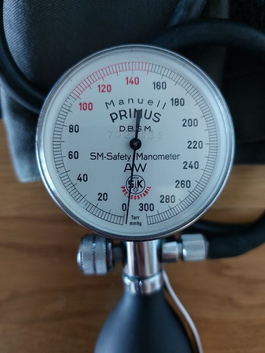 Material médico - aparelho para medir a tensão