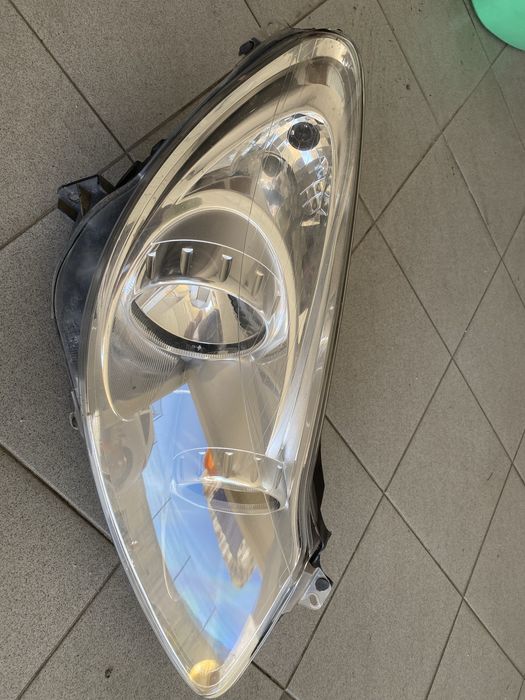 Óptica/Farol Direito Opel Corsa D