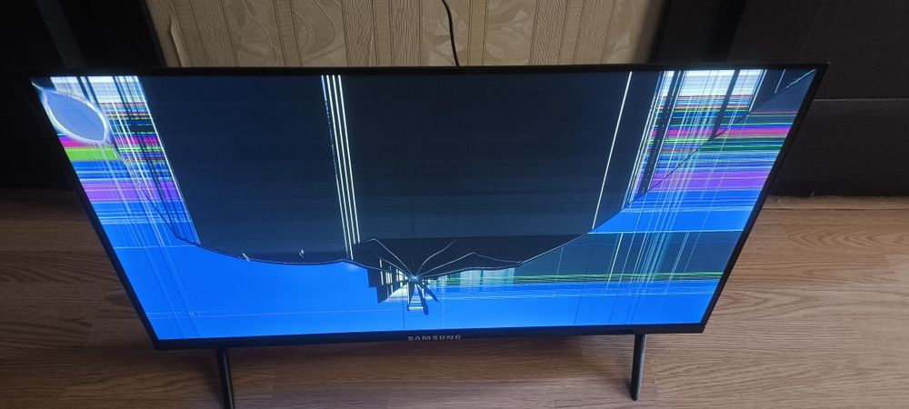 Телевизор Samsung 32 на детали