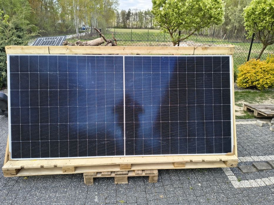 Panel słoneczny Ja Solar JAM72D42 645w
