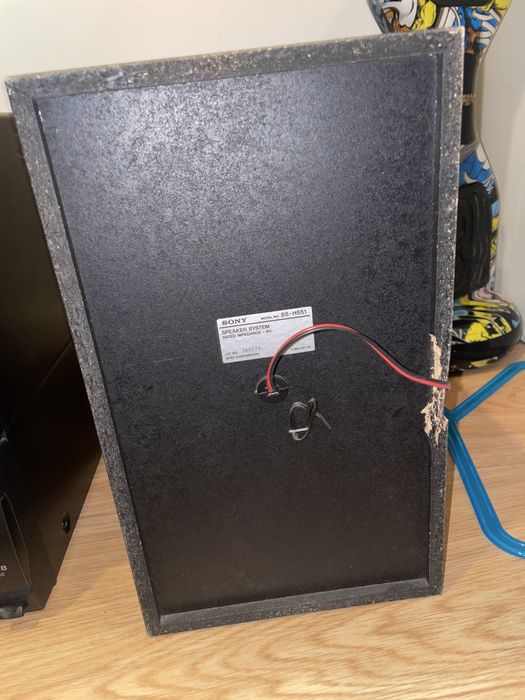 Sistema de Som Sony MHC-551 (Hi-Fi com Leitor CD, Cassetes e Colunas)