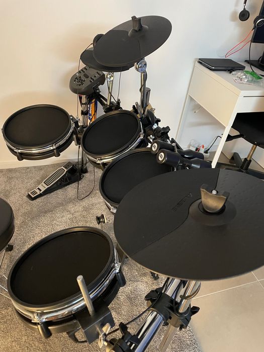 Bateria eletronica Alesis