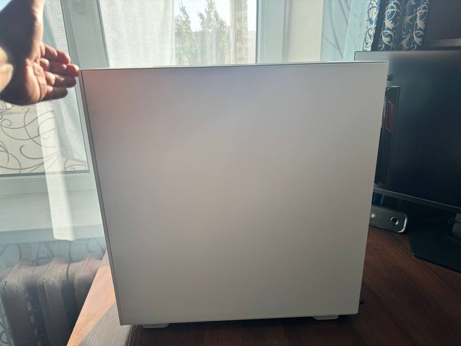 Корпус NZXT H5 Flow Tempered Glass без БП (CC-H51FW-01) White