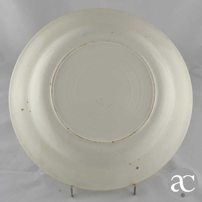 Prato de servir em Faiança da Real Fábrica de Sacavém – séc. XIX