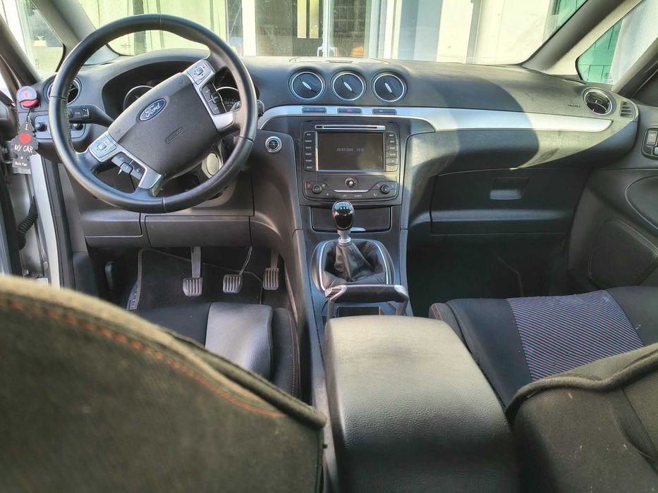 Ford S-Max 1.6 TDCi (2014) –  180.000 km – Muito Económica e Espaçosa