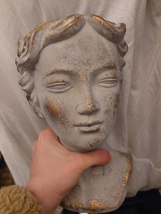 Nowa piękna doniczka osłonka