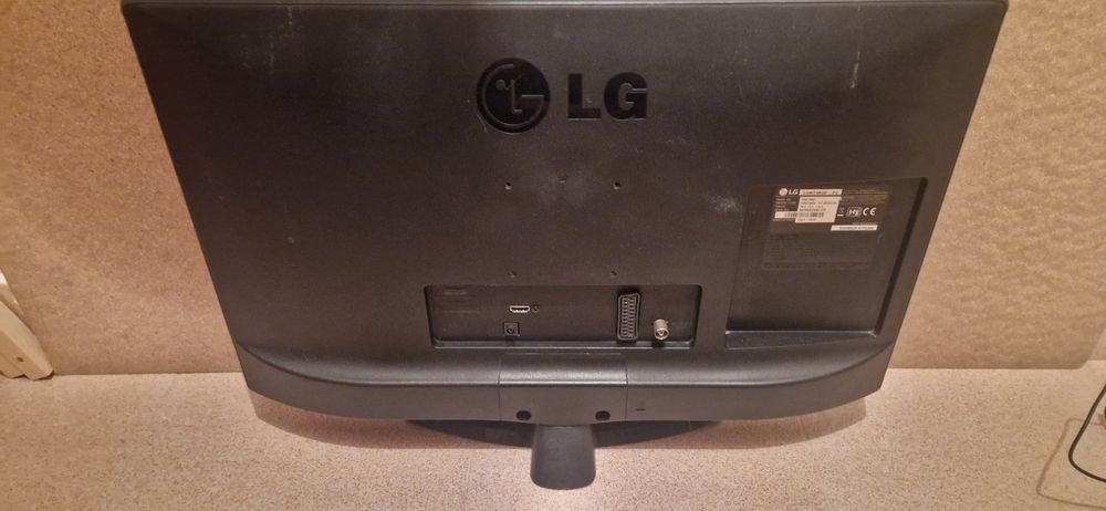 Televisor LG e Sony