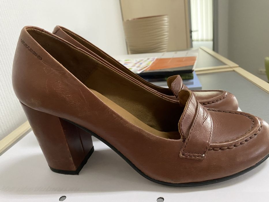 шкіряні туфлі Vagabond