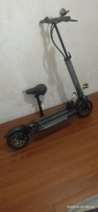 Электросамокат Tesla 10000