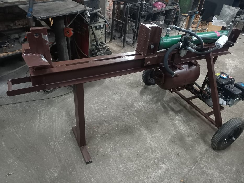 Дровокол гідравлічний