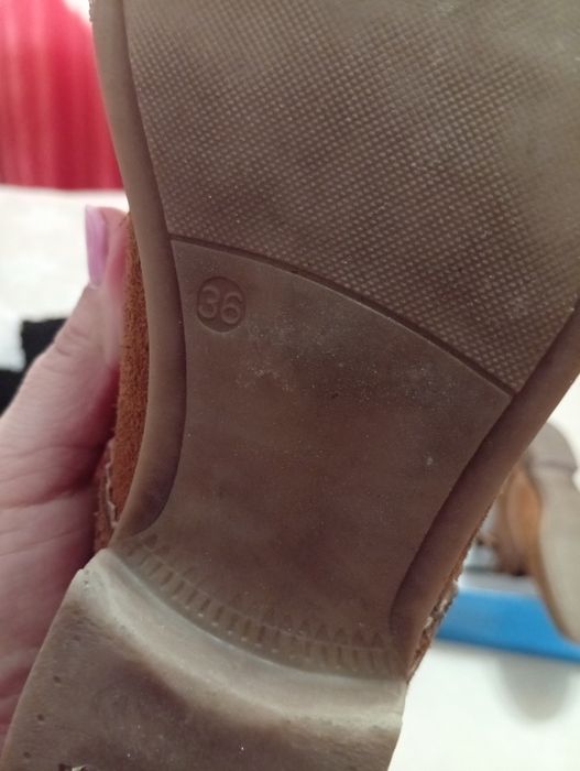 Sapato camurça camel