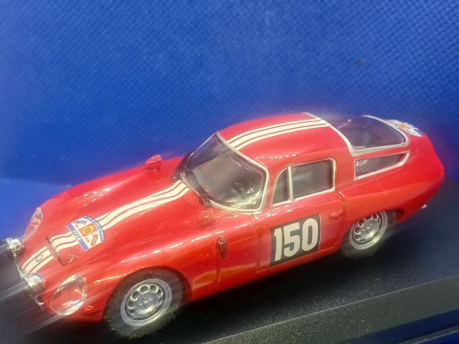 Miniaturas 1/43 Alfa Romeo TZ Rally  2 miniaturas diferentes