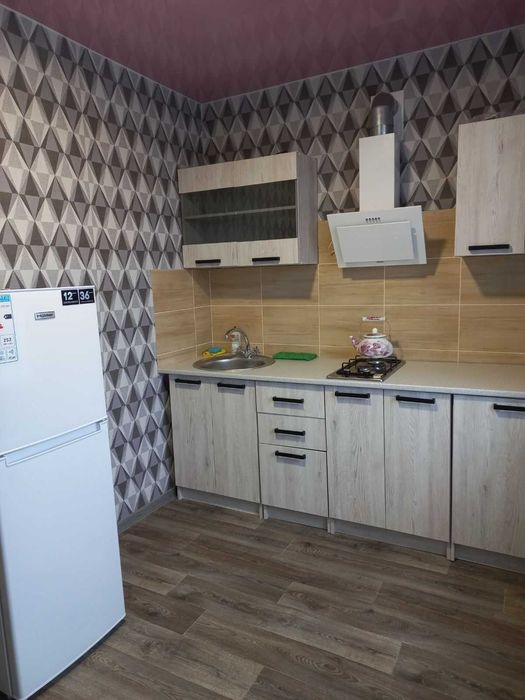 Подобово(посуточно) квартира Слобожанське(Чугуївський р-н).