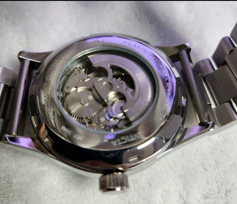 Invicta Objet D'Art годинник