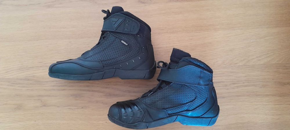 Botas de moto: Modeka Black Rider