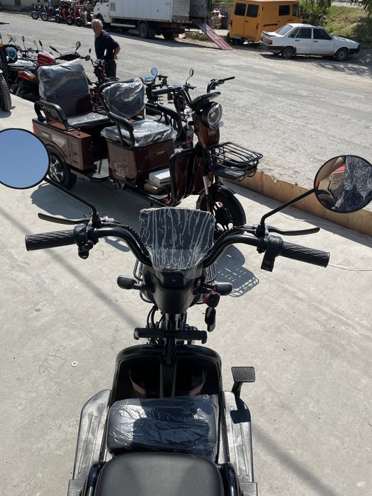 Доставка безкоштовна акумуляторний трицикл Їдемо 800W баланс трініті.