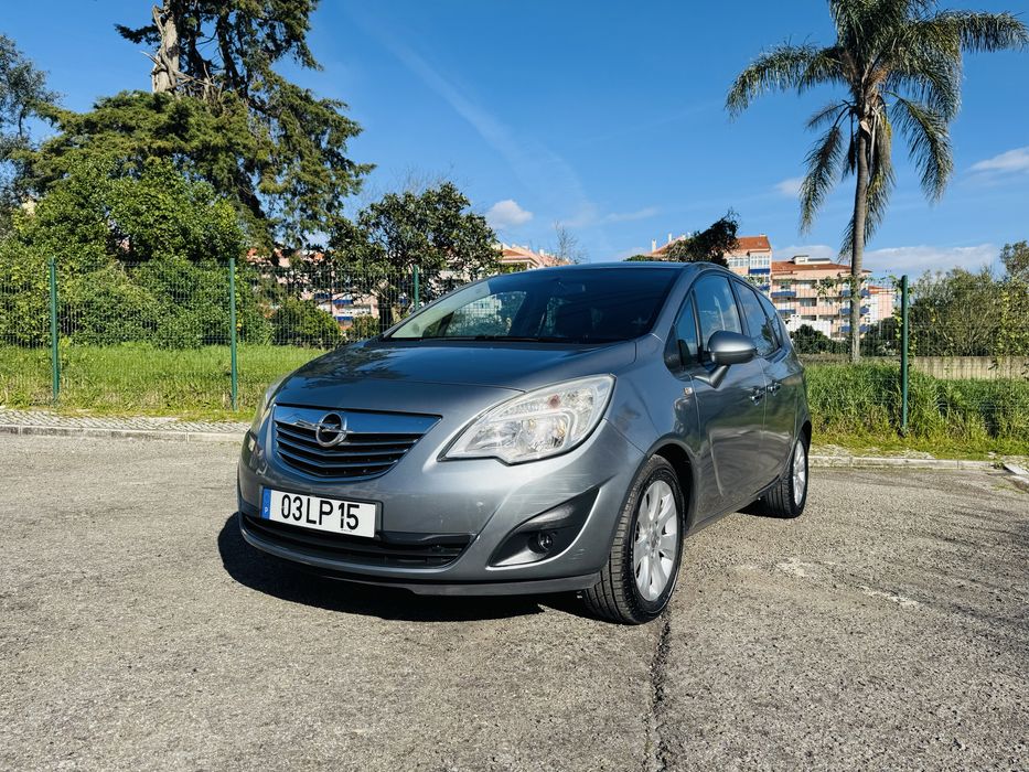 Vendo Opel Meriva 1.3 CDTI em bom estado