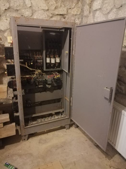 Шкаф електричний для мінізавода 150 на 70 на 40 з магнітними пускачами