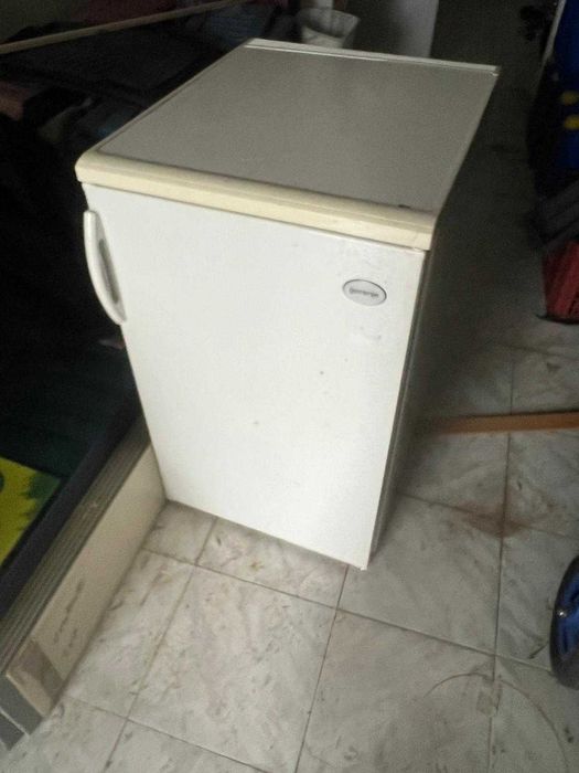 Lote de frigoríficos usados - a funcionar em bom estado frigorifico