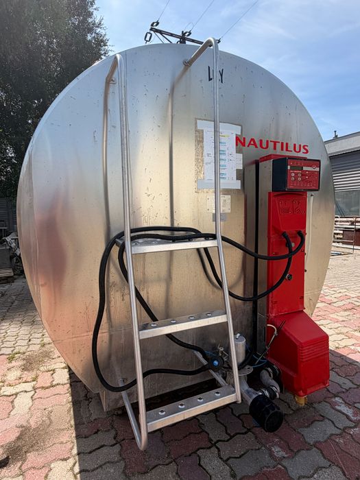 Schładzalnik zbiornik do mleka LELY 9000 litrów do robota udojowego